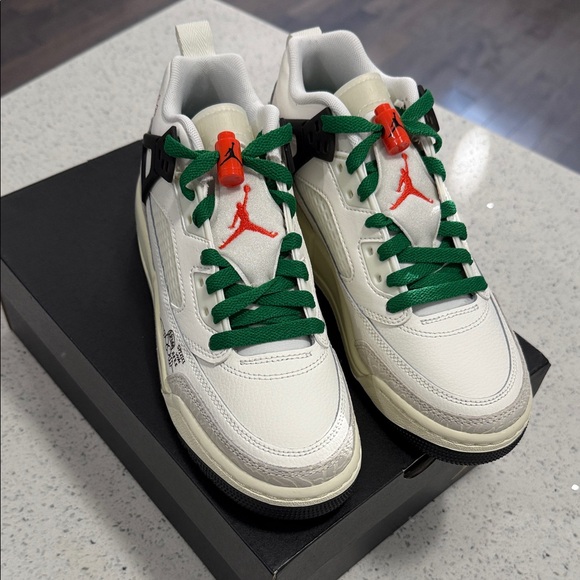 Nike Jordan Spizike Low- black/ pine green/ orange - Picture 3 of 5